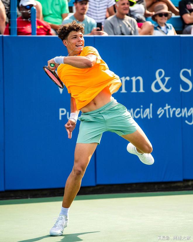 差距反映了 差距反映了